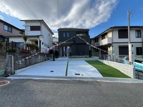 兵庫県三木市志染町東自由が丘１丁目