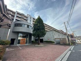 ネオハイツ富雄北フォレストガーデン