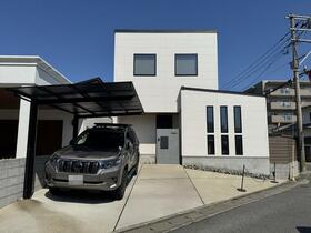 福岡県福岡市西区石丸２丁目