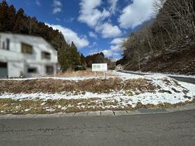 福島県田村郡小野町大字谷津作字小治郎