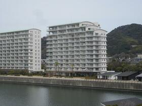 ラ・メルカーサ?　３階