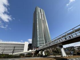 大阪府豊中市新千里東町１丁目