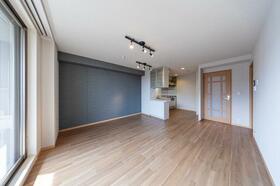 愛知県名古屋市名東区亀の井１丁目