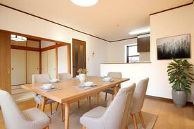 東京都八王子市石川町