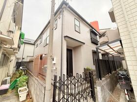 東京都目黒区中目黒４丁目