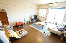 エルグランデ半城土?