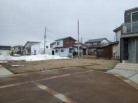 新潟県見附市学校町１丁目