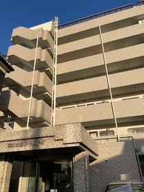 前川公園ローヤルコーポ