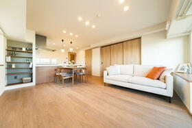 千葉県市川市南八幡４丁目