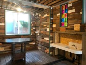 沖縄県沖縄市照屋１丁目