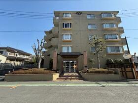 グラン・ドムール吹上