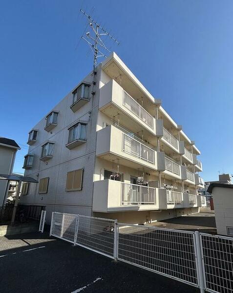 apartment 埼玉県鶴ヶ島市大字上広谷
地図を見る