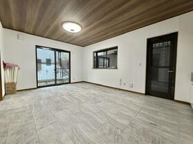 埼玉県越谷市大間野町１丁目