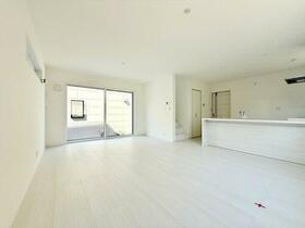 千葉県市川市柏井町１丁目