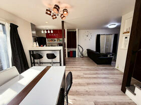 京都府京田辺市田辺棚倉