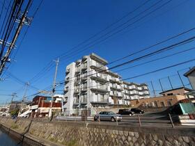 福岡県北九州市戸畑区沖台１丁目