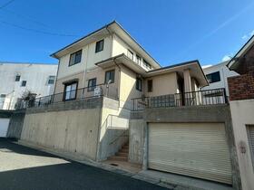 京都府京田辺市花住坂３丁目