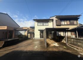 富山県小矢部市西福町