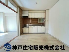 兵庫県明石市小久保１丁目