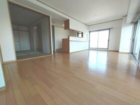 大阪府枚方市菊丘南町