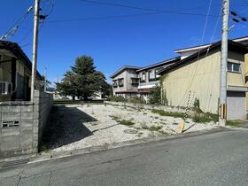 山形県米沢市松が岬２丁目