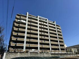 福岡県福岡市博多区板付３丁目