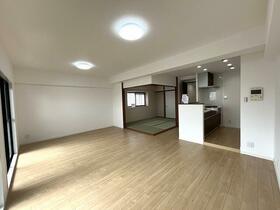 愛知県名古屋市守山区苗代１丁目