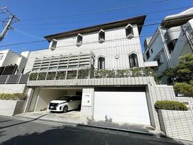 沖縄県浦添市伊祖２丁目