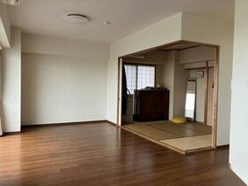 キャッスルハイツ柳山津興　６階　角