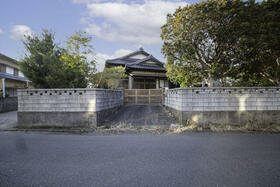 千葉県木更津市岩根１丁目