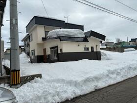 青森県青森市大字三内字沢部