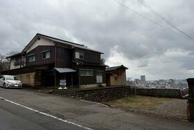 石川県金沢市山の上町