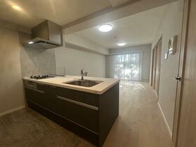 アールヴェール山手根岸森林公園