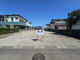 福井県福井市三郎丸２丁目