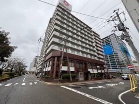 新潟県新潟市中央区万代２丁目