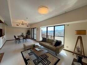 サンロード三石台四番館