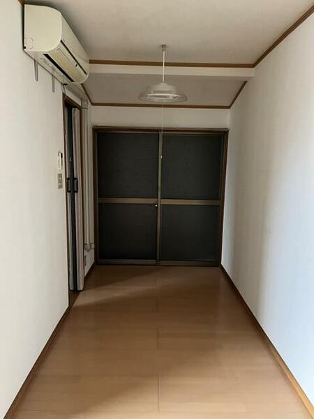 detached 神奈川県横浜市中区柏葉

地図を見る