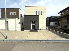 石川県金沢市横川２丁目