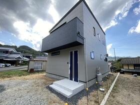 愛媛県伊予郡砥部町岩谷口