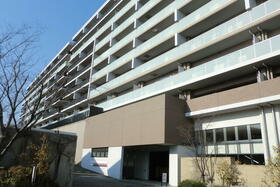 大阪府吹田市千里丘下