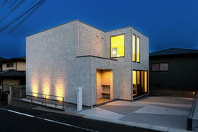 福岡県北九州市小倉北区緑ケ丘２丁目