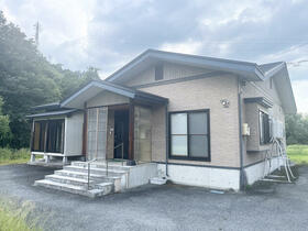 山形県米沢市万世町梓山