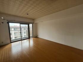 奈良三条町住宅