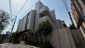 東京都品川区上大崎３丁目