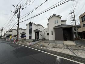 埼玉県三郷市戸ケ崎５丁目