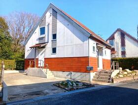 兵庫県三田市すずかけ台１丁目