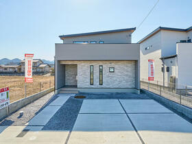 岐阜県山県市高木