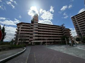 サンロード三石台参番館