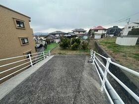 広島県広島市佐伯区坪井2丁目