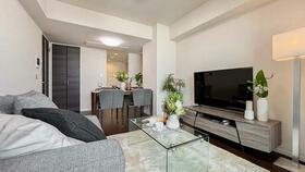 パ一クコ一ト市谷仲之町